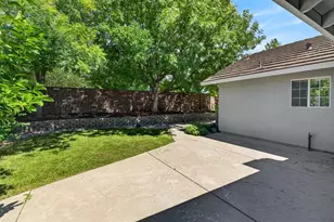 9475 Madrid Way, Elk Grove, CA 95758 - Photo 42