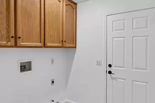 9475 Madrid Way, Elk Grove, CA 95758 - Photo 22