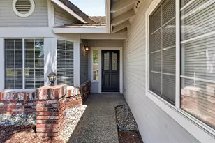 9475 Madrid Way, Elk Grove, CA 95758 - Photo 4
