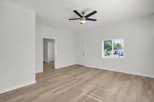 8015 36th Ave, Sacramento, CA 95824 - Photo 6