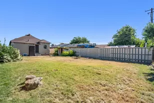 8015 36th Ave, Sacramento, CA 95824 - Photo 14