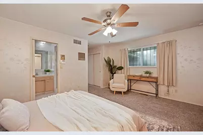 6111 Fordham Way, Sacramento, CA 95831 - Photo 34
