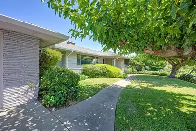 6111 Fordham Way, Sacramento, CA 95831 - Photo 4