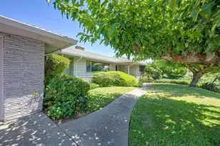 6111 Fordham Way, Sacramento, CA 95831 - Photo 4