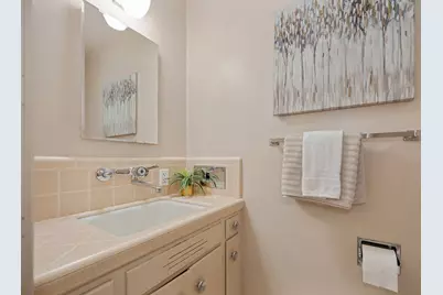 6111 Fordham Way, Sacramento, CA 95831 - Photo 24