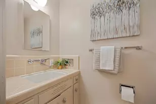 6111 Fordham Way, Sacramento, CA 95831 - Photo 24