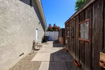 3613 Fern Court, Modesto, CA 95356 - Photo 44