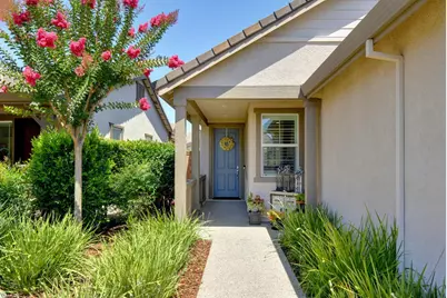 9935 Kennet Way, Elk Grove, CA 95757 - Photo 2
