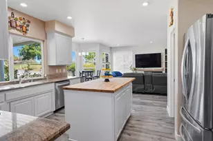 13431 Torrey Pines Dr, Auburn, CA 95602 - Photo 12