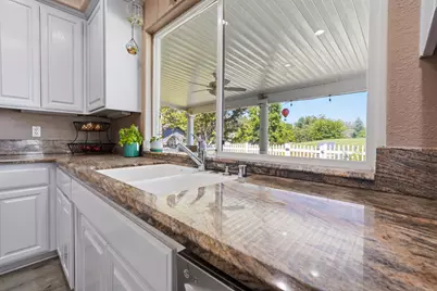 13431 Torrey Pines Drive, Auburn, CA 95602 - Photo 16