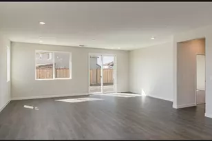 994 Shearwater Rd, Lathrop, CA 95330 - Photo 2