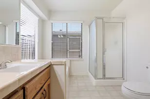 900 Multnomah Dr, Modesto, CA 95350 - Photo 14