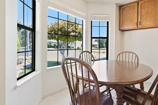 900 Multnomah Dr, Modesto, CA 95350 - Photo 10