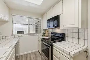 26 Miranda Ct, Sacramento, CA 95822 - Photo 12