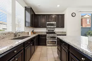 2040 Honey Church Pl, Roseville, CA 95747 - Photo 2