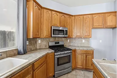 2039 Expedition Way, Sacramento, CA 95832 - Photo 18