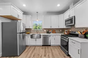2100 9th St, Sacramento, CA 95818 - Photo 12
