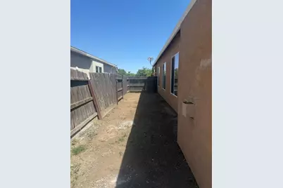 642 Brittanyann Lane, Stockton, CA 95206 - Photo 8