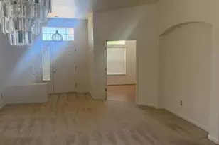 642 Brittanyann Ln, Stockton, CA 95206 - Photo 2