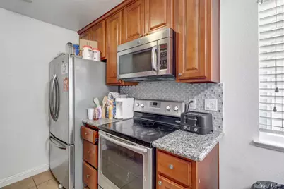 7384 Franklin Boulevard #4, Sacramento, CA 95823 - Photo 10