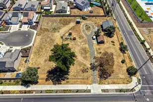 19435 East St, Woodland, CA 95776 - Photo 2