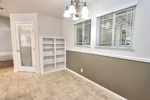 8645 Fallbrook Way, Sacramento, CA 95826 - Photo 22