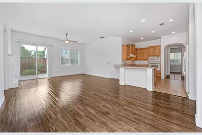 1700 Charm Way, Sacramento, CA 95835 - Photo 12