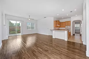 1700 Charm Way, Sacramento, CA 95835 - Photo 12