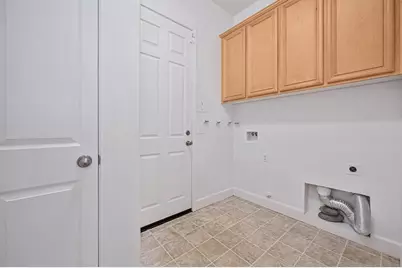 1700 Charm Way, Sacramento, CA 95835 - Photo 44