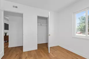 2040 Robert Way, Sacramento, CA 95825 - Photo 16