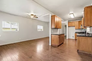 411 Berkeley Ave, Roseville, CA 95678 - Photo 6