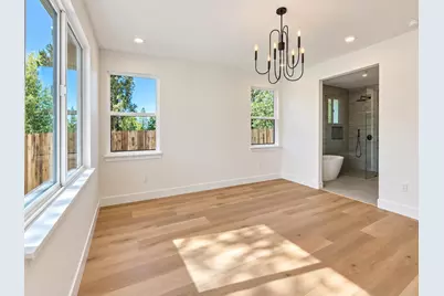 11740 Cresthill Drive, Elk Grove, CA 95624 - Photo 18