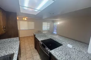 805 Carro Dr, Sacramento, CA 95825 - Photo 26