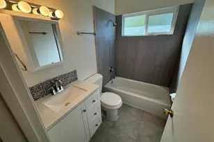 805 Carro Dr, Sacramento, CA 95825 - Photo 14
