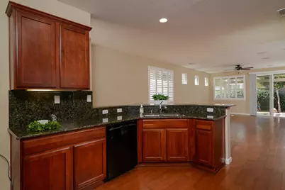 7828 Barnsley Way, Elk Grove, CA 95757 - Photo 8