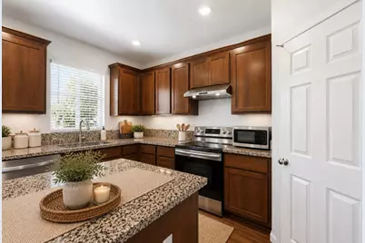 8155 Weeping Willow Lane, Sacramento, CA 95828 - Photo 6