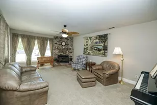 606 Palm Ave, Ripon, CA 95366 - Photo 8