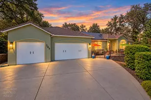 548 Crazy Horse Ct, Cameron Park, CA 95682 - Photo 2