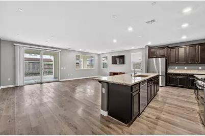 7487 Tapiro Way, Sacramento, CA 95829 - Photo 10