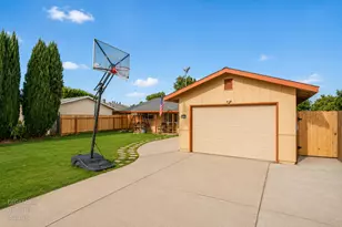 16074 Warfield Rd, Lathrop, CA 95330 - Photo 2