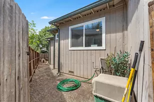 1039 Iroquois, Copperopolis, CA 95228 - Photo 28