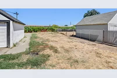 2562 Taft Street, Sacramento, CA 95815 - Photo 26