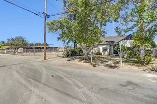 2562 Taft St, Sacramento, CA 95815 - Photo 46