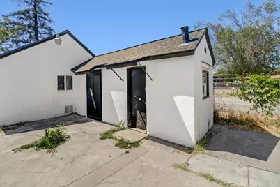 2562 Taft Street, Sacramento, CA 95815 - Photo 36