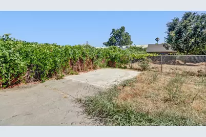 2562 Taft Street, Sacramento, CA 95815 - Photo 28