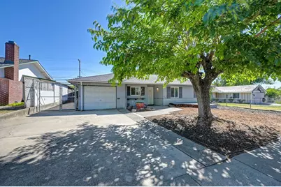 7023 Larchmont Drive, North Highlands, CA 95660 - Photo 4
