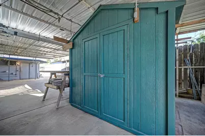 7023 Larchmont Drive, North Highlands, CA 95660 - Photo 34