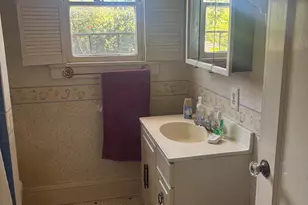 208 W Knoles Way, Stockton, CA 95204 - Photo 4