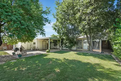 4921 E Hogan Lane, Lodi, CA 95240 - Photo 34