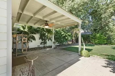 4921 E Hogan Lane, Lodi, CA 95240 - Photo 32